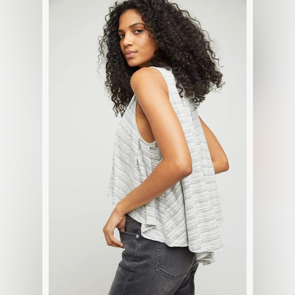 Free People Turn It Up High-low Flowy Tank in ivory and blue combo size …
